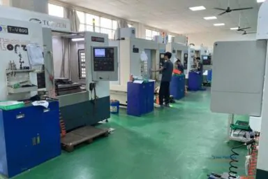 Advanced CNC workshop at Kinsai equipped with precision milling and turning centers